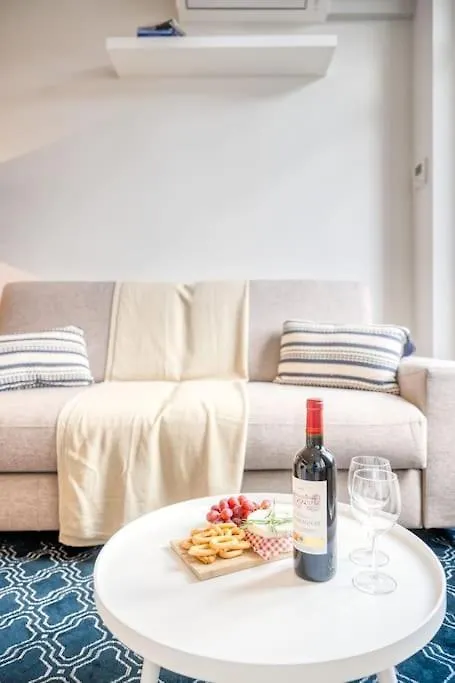 Light-Filled Haven In Ghent Lejlighed